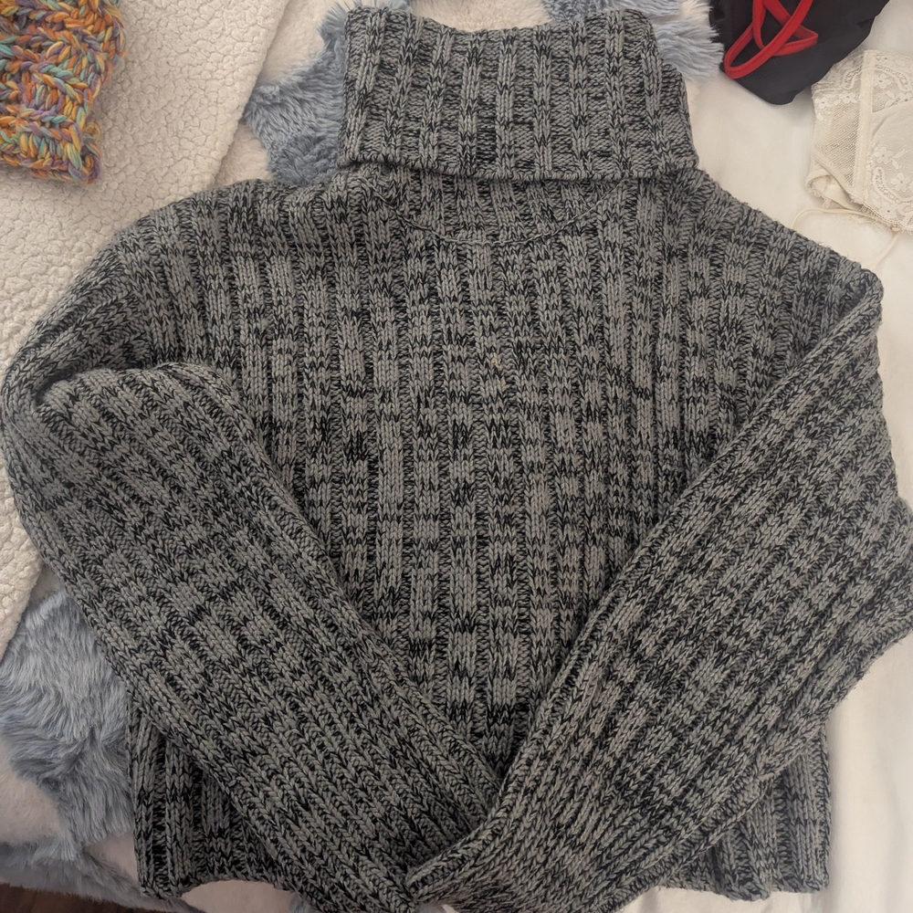 Urban Outfitters Gray Turtleneck Sweater